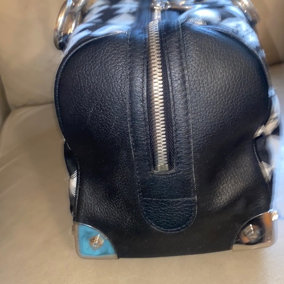 Authentic MCM Boston Bag W/silver hardware - Picture 4 of 12